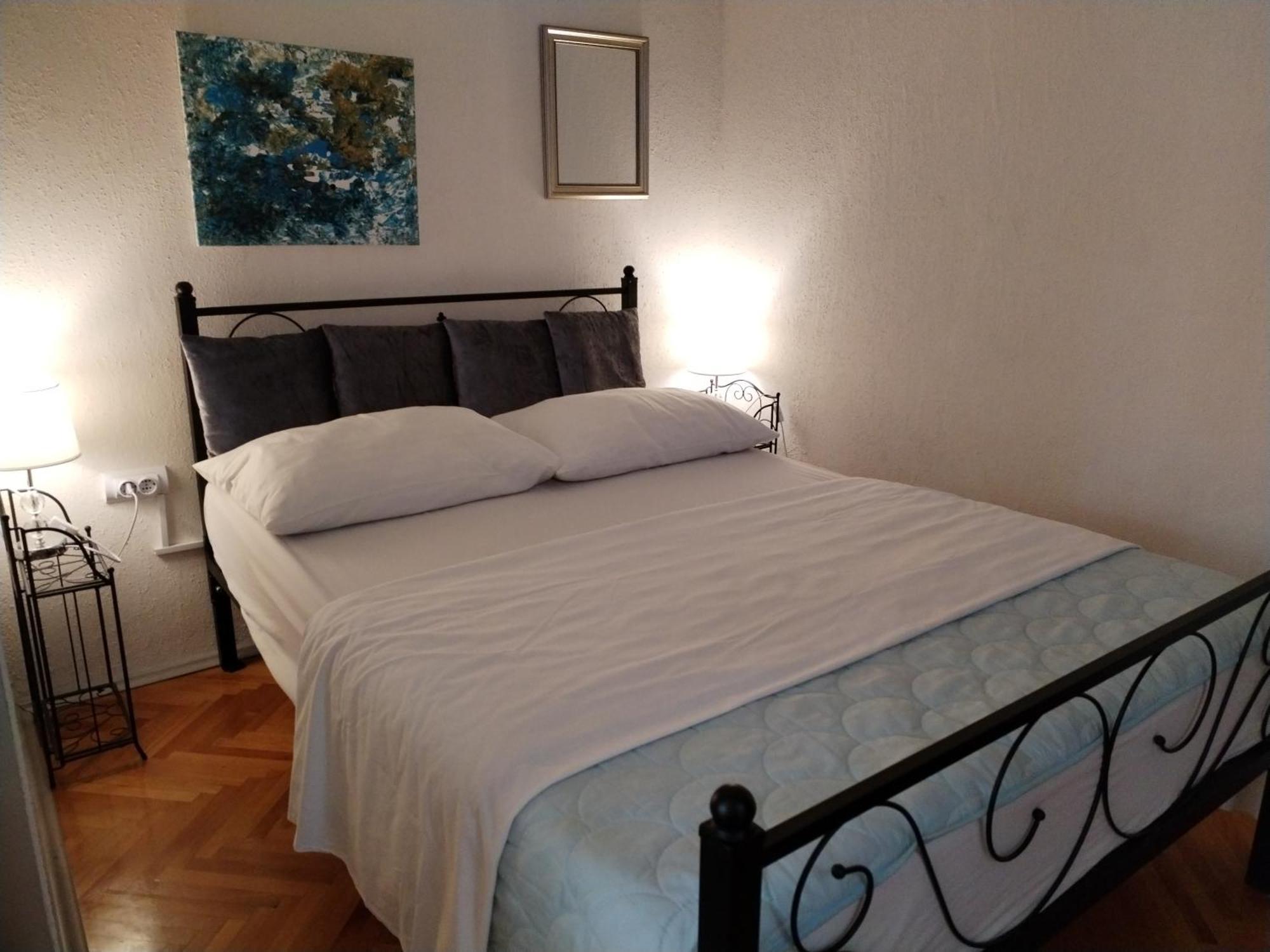Apartment Suzana 2Br Split With Balcony Экстерьер фото